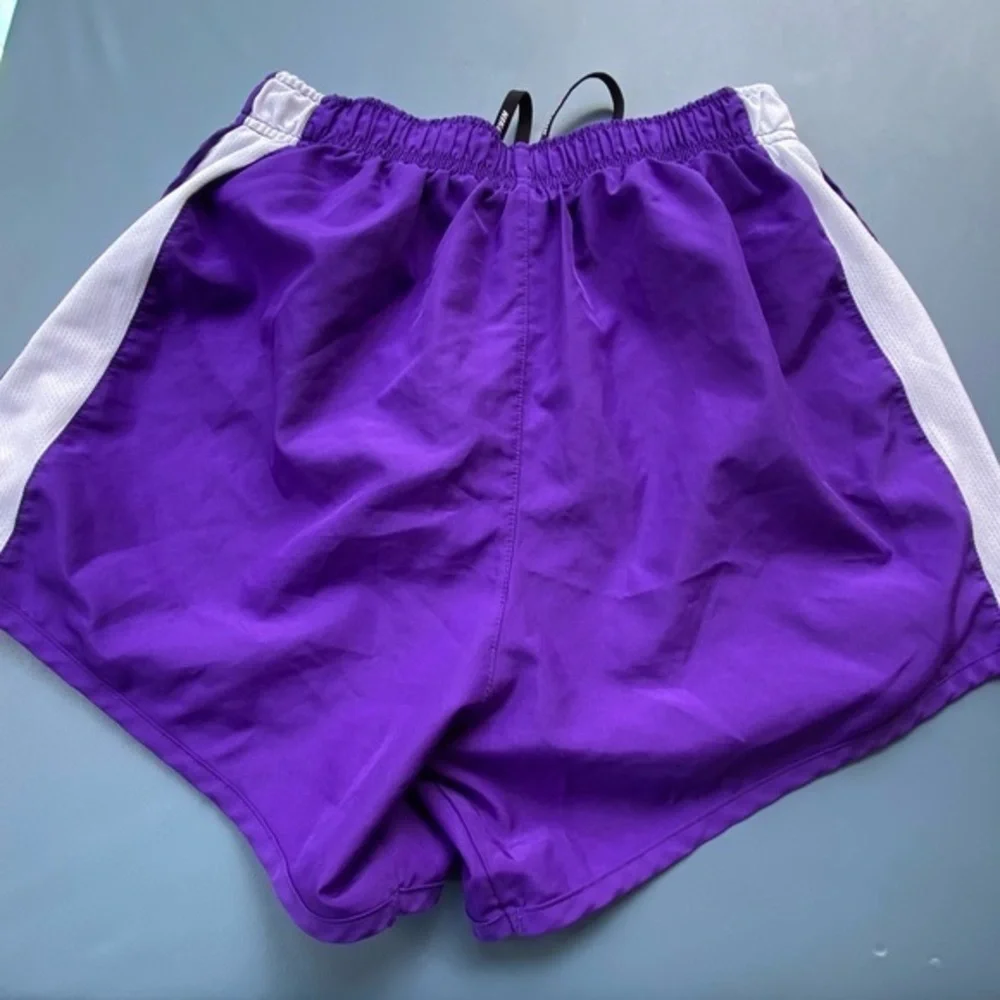 Nike small day preowned